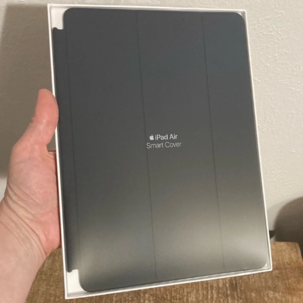 Apple iPad Air (10.5-inch) Smart Cover Charcoal Gray New in Package
